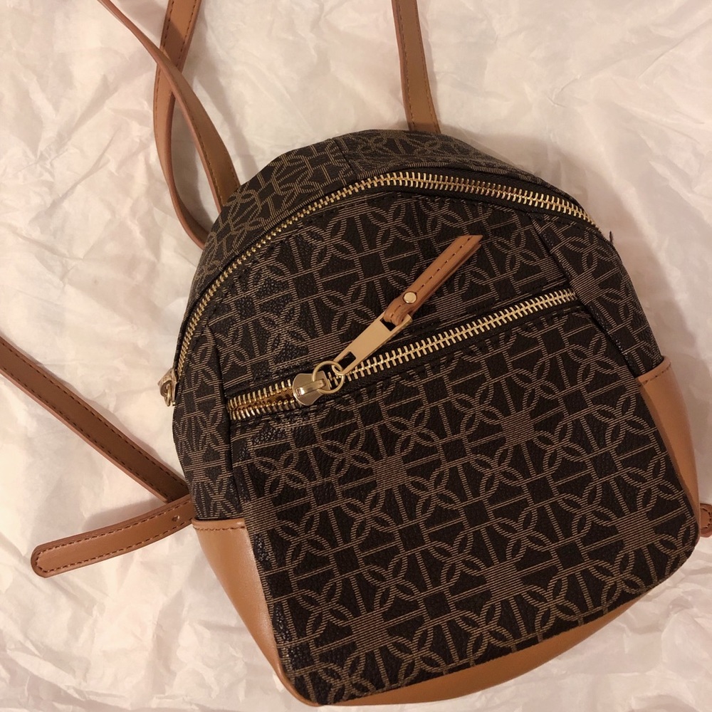 🍒 mini brown backpack 🍒